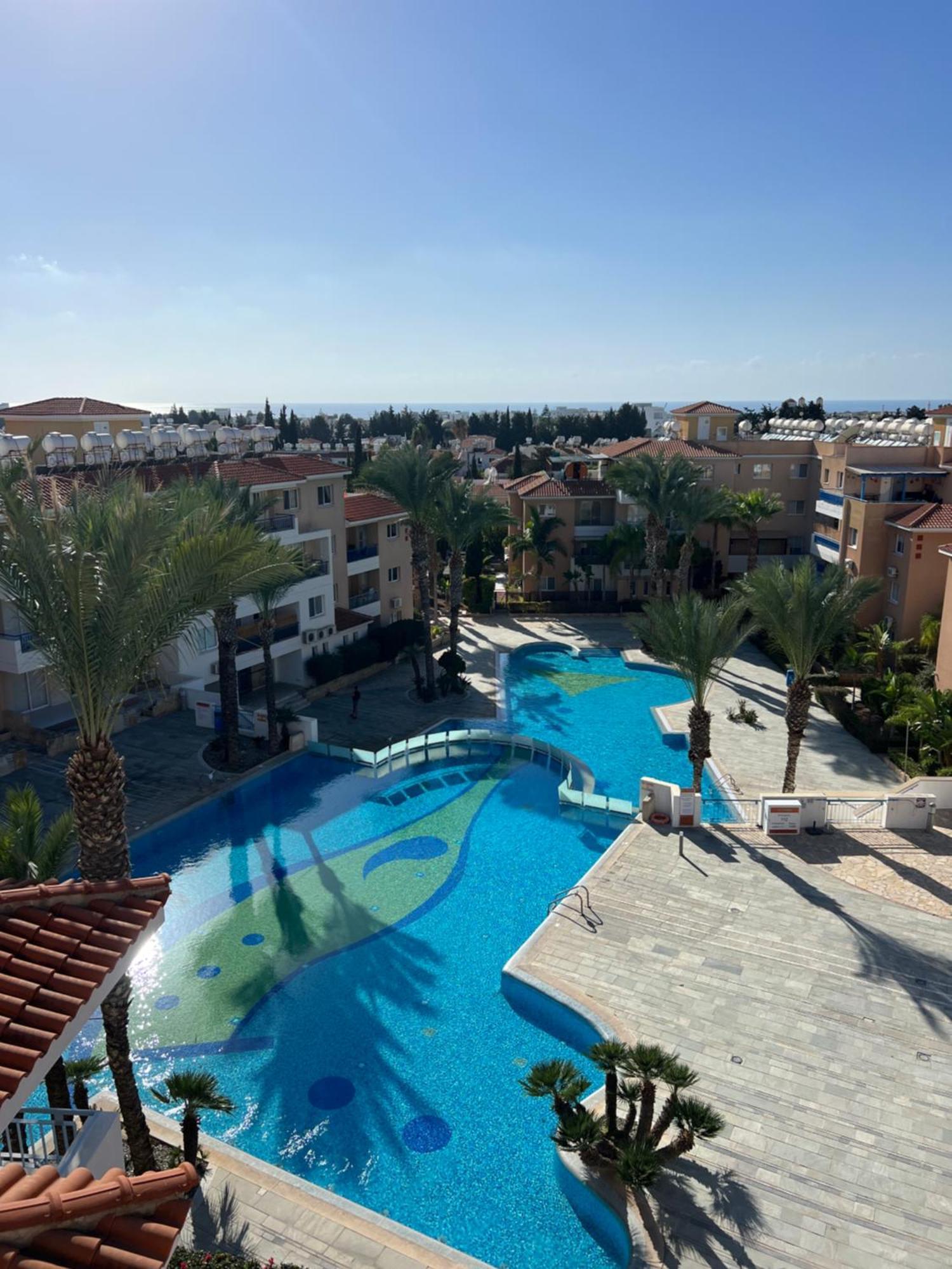 Iris Village Grand Apartment Пафос Екстериор снимка